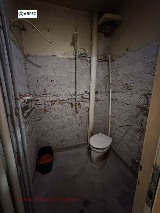 Продава се Тристаен апартамент в Плевен, Идеален център - 86 кв.м за 1570 €/кв.м - Снимка #6