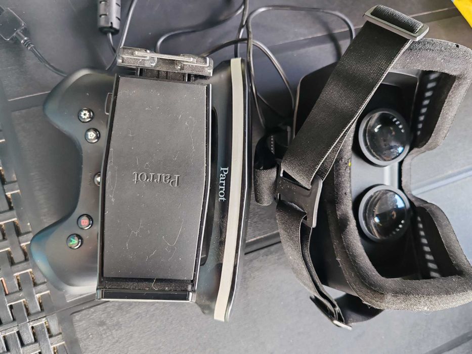 Dronă Parrot Disco FPV