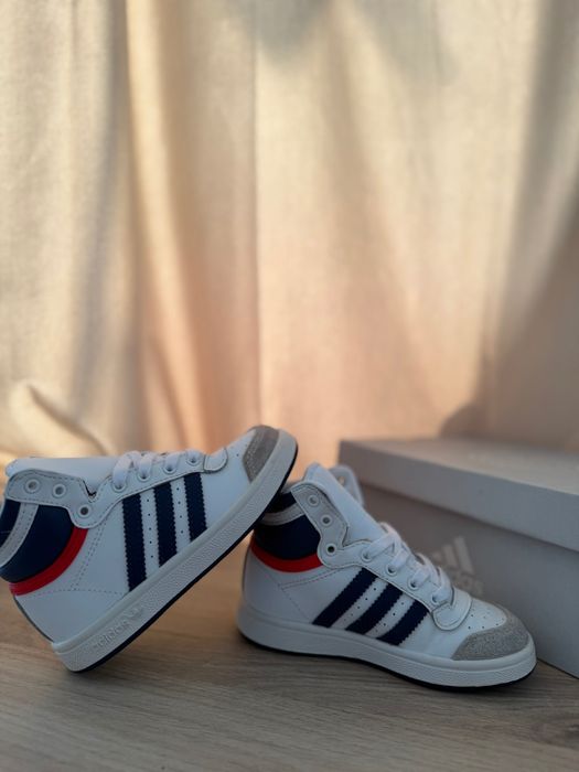 Детски маратонки на Adidas