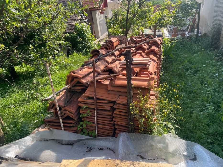 Vând Țiglă de Lugoj cu două ciocuri