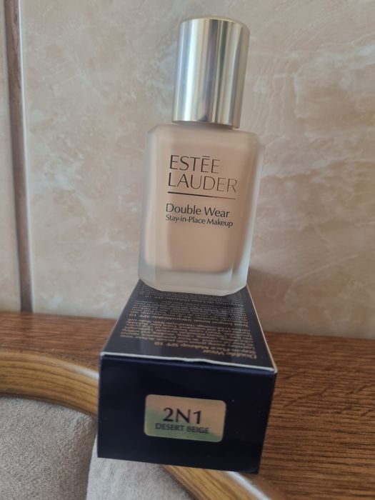 Fond de ten estee lauder 2n1