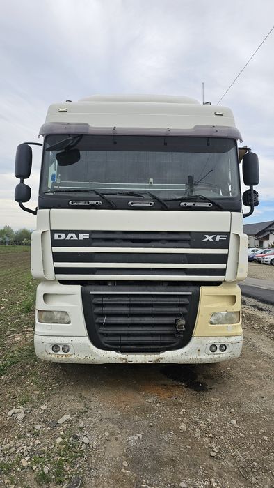 Dezmembrez daf xf 460
