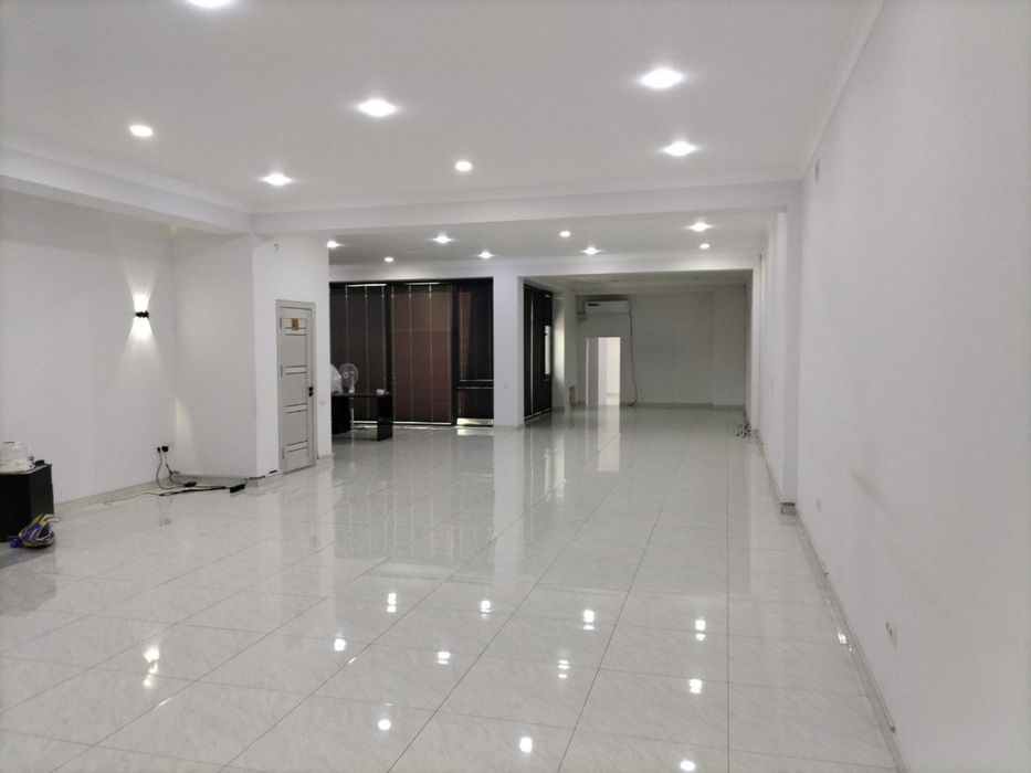 Без комисси Сдаётся здание — 700 м² Ракат Махалля Первая линия f88