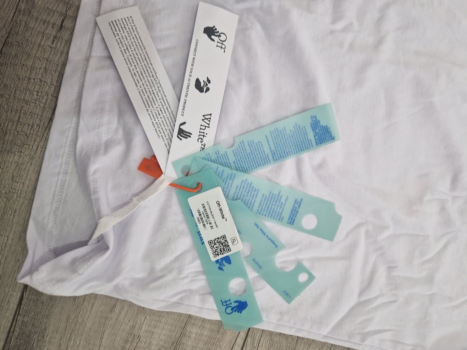 Tricou off-white