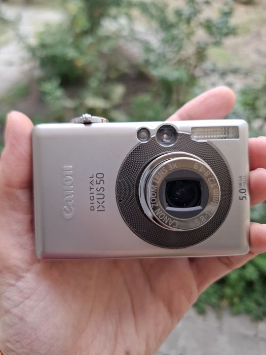 Компактен дигитален фотоапарат CANON DIGITAL IXUS 50