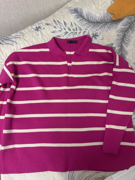 Женский свитер.