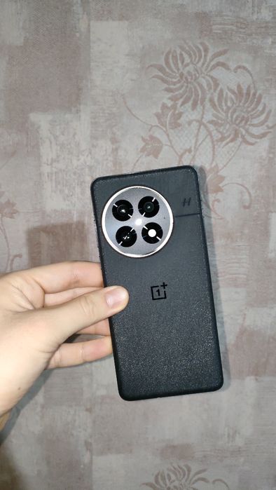 Смартфон OnePlus 13 16/512