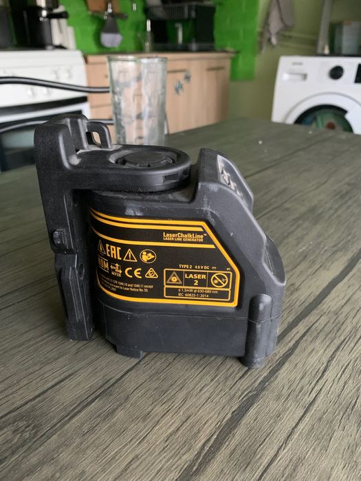 Лазерен нивелир DeWalt DW088 – чисто нов, оригинален