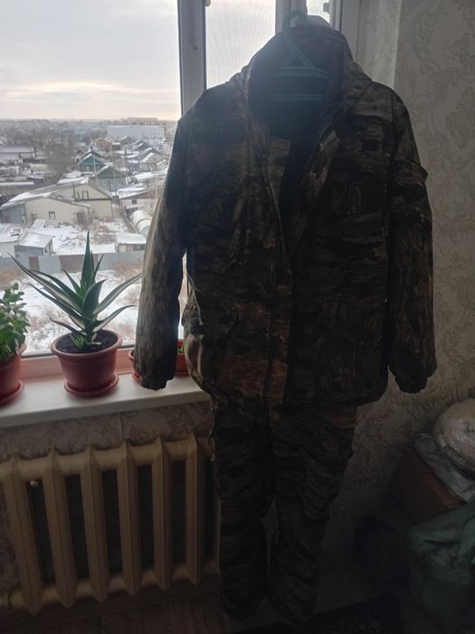 Продаеться Куртка Мужская Комбинизоном