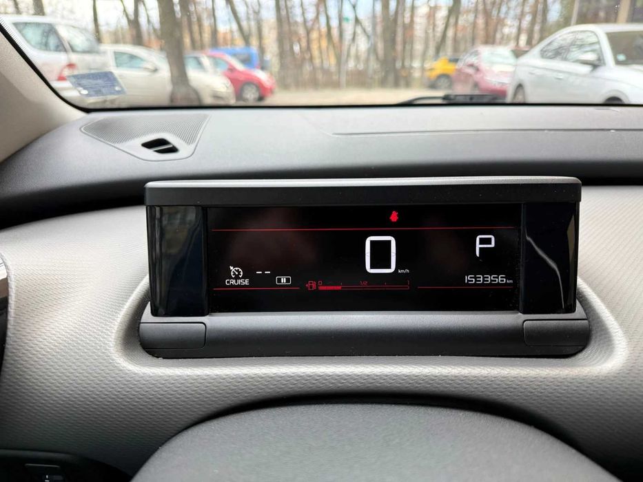 Citroen C4 Cactus 1.2 pure tech 110 hp.