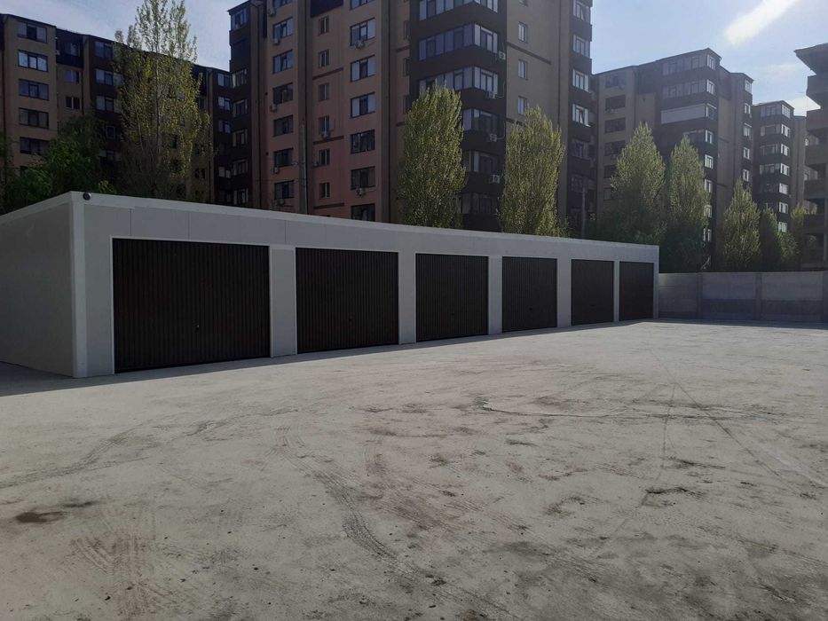 Inchiriez garaje si parcare