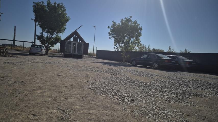 Дава се под наем Парцел в София, Република 2 - 850 кв.м за 800 € - Снимка #7