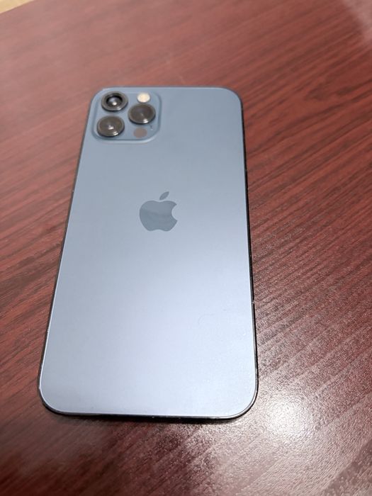 Продам iPhone 12 Pro