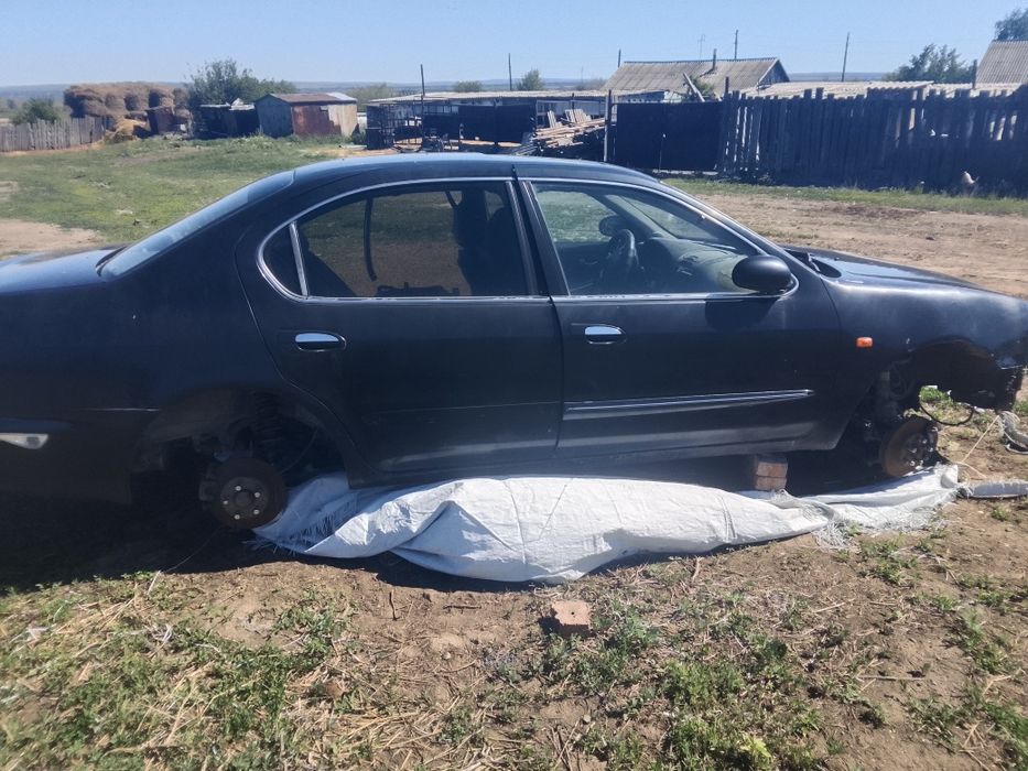 Продам автомобиль Nissan Maxima