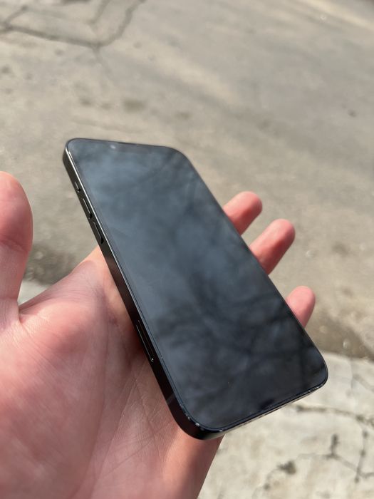 Продается айфон 13 идеал