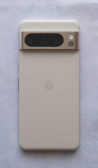 Pixel 8 Pro 128GB Porcelain, Гаранция, Като Нов