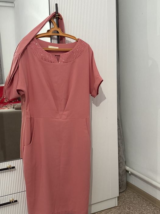 Продам жен платья