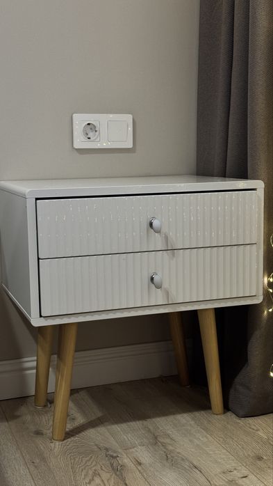 Продам прикроватные тумбы