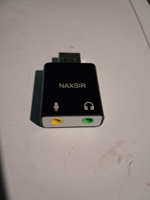 Vând casti gaming Razer Blackshark V2 X noi + cadou placa de sunet!