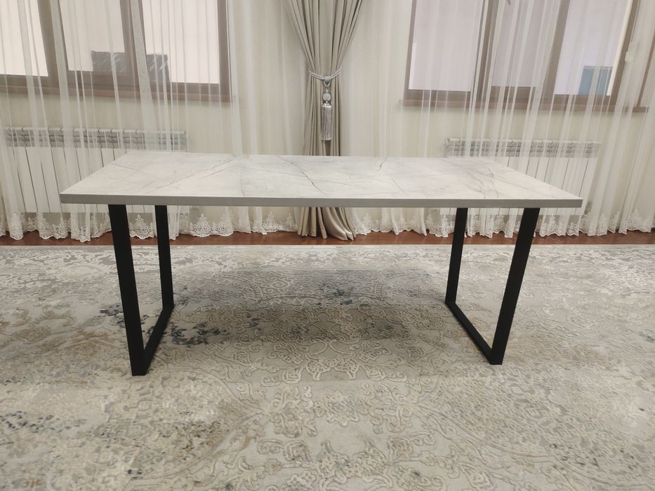 стол кухняға. Улкен