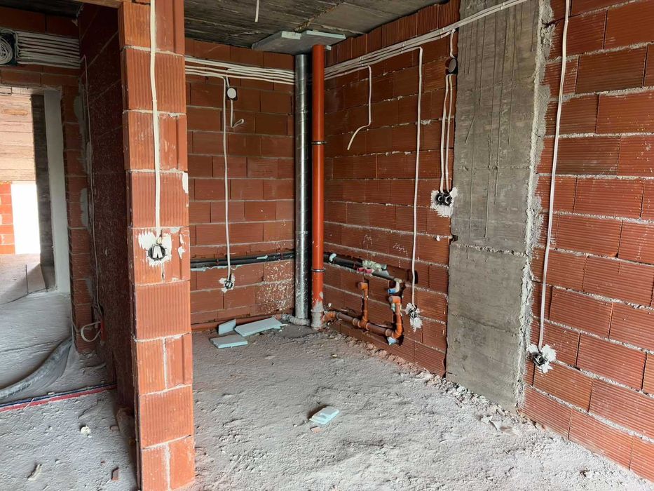 Продава се Двустаен апартамент в София, Малинова долина - 65 кв.м за 2385 €/кв.м - Снимка #2