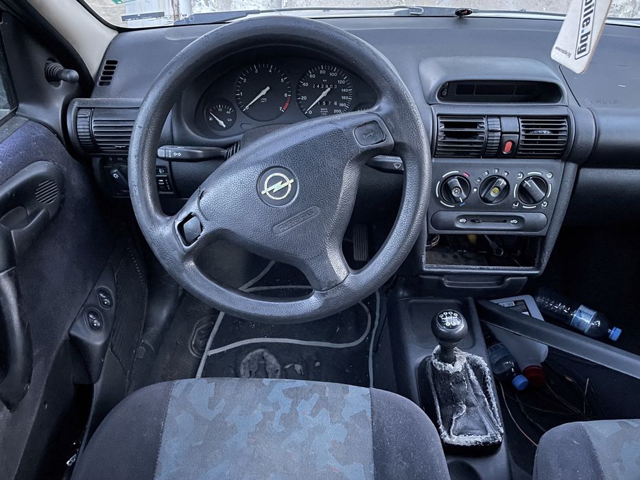 Опел Корса 1.2 4/5врати 2000г На Части