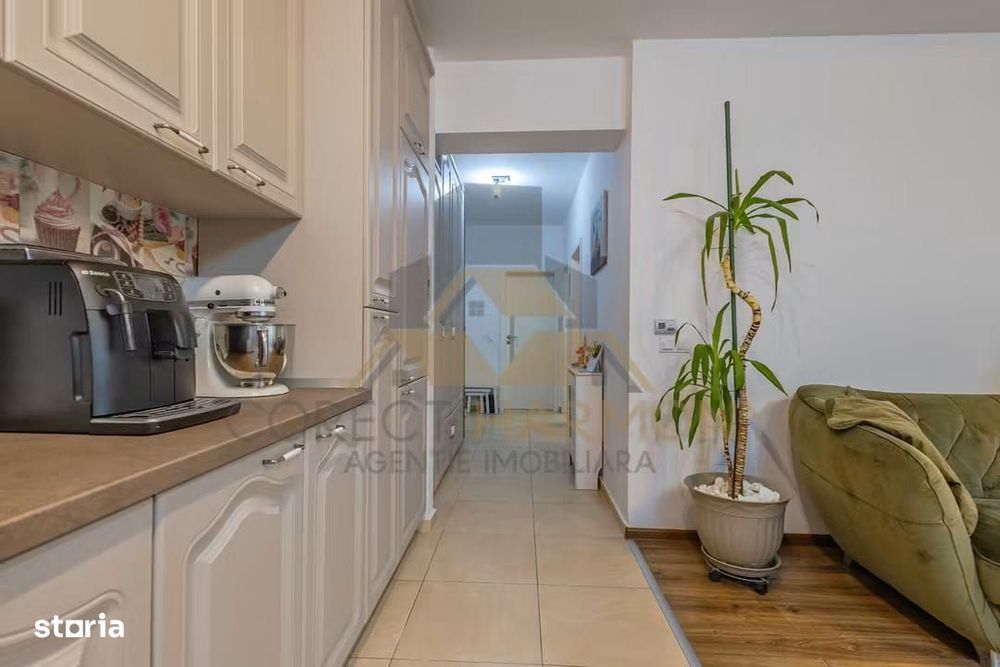 Apartament 3 camere lux ,coresi Maurer Residence,  parcare si boxa.