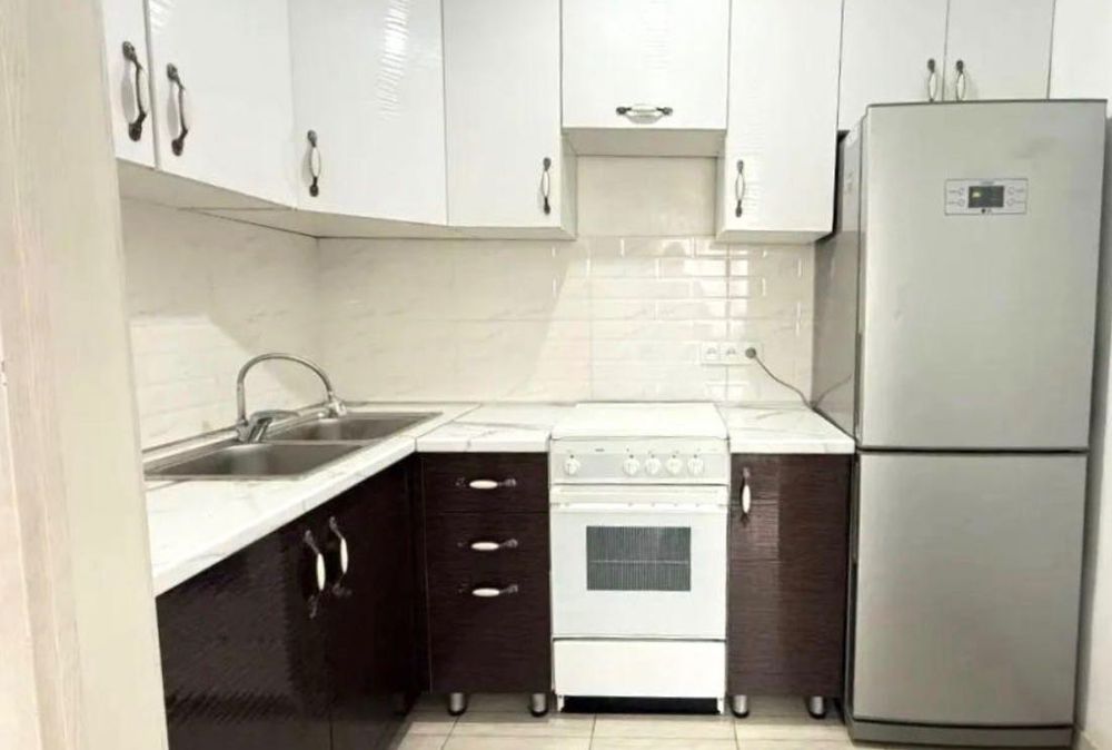 Кухонный гарнитур + плита