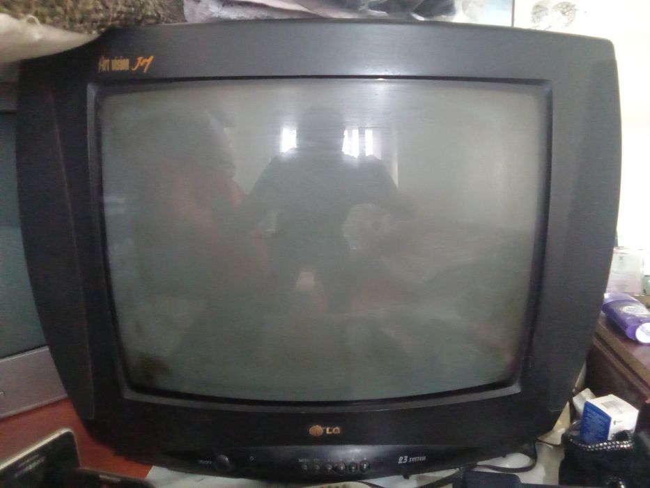 телевизор LG.2 шт