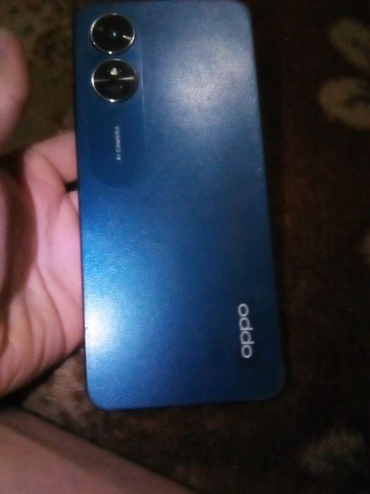 Продам телефон..