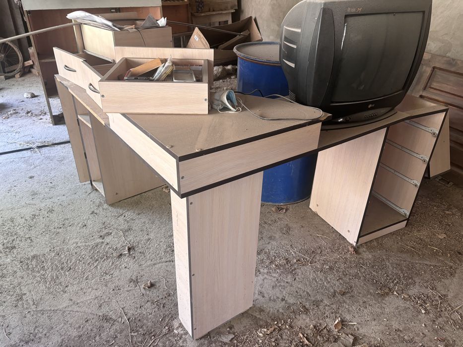 Стол для компьютера угольный продам за 5к