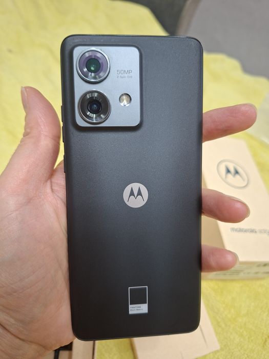 Телефон Motorola Edge 40 Neo