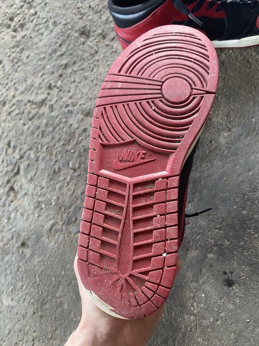 Vand jordan 1 mid in stare buna