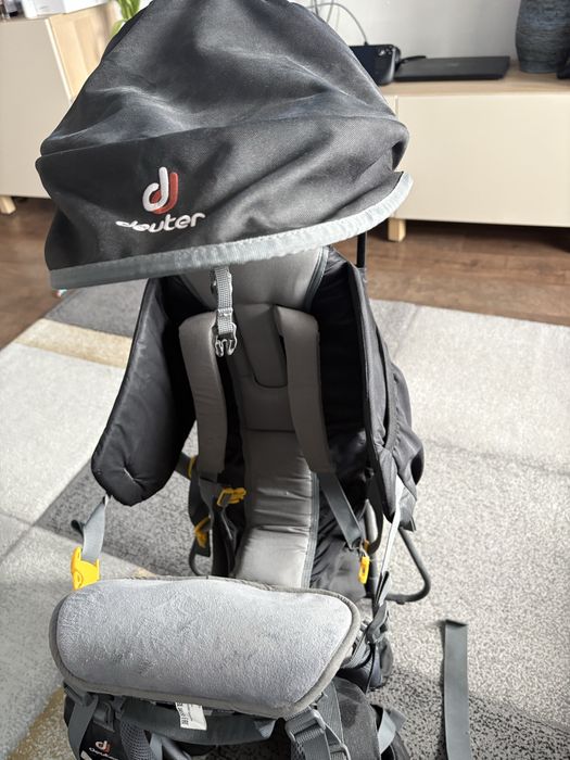 Раница за носене на дете- Deuter