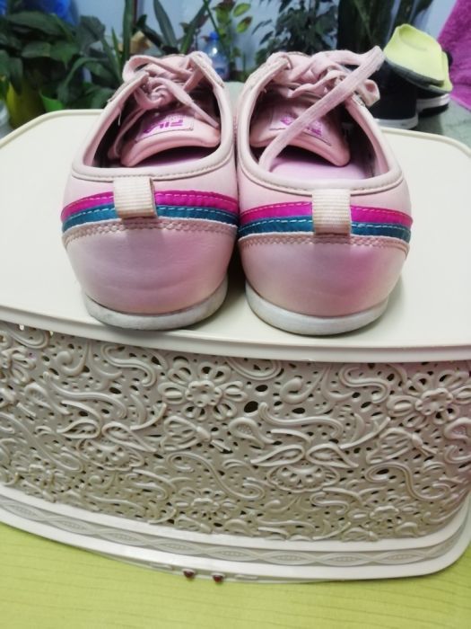 Кожени обувчици    FILA