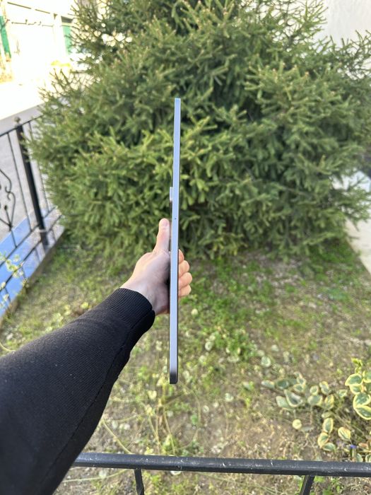 iPad Pro m1 12.9 wife ideal