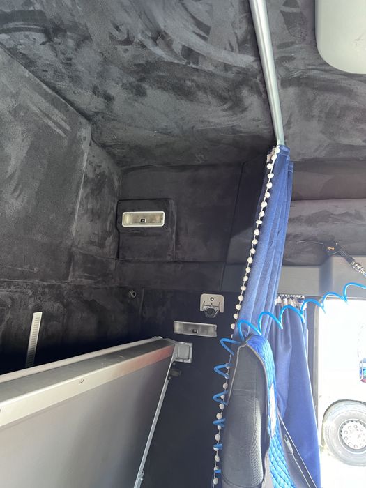 Retapitare plafon Man TGX XXL XLX la domiciliu