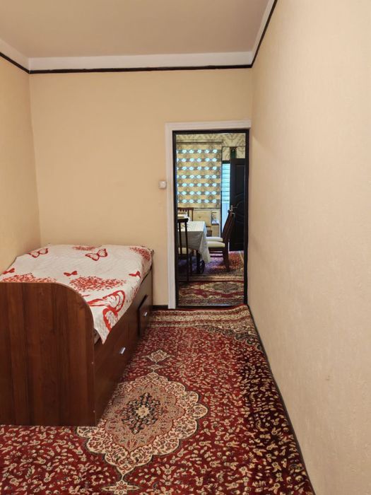 Сдаю квартиру  ! Юнусабад-11  2/2/4   ориентир Метро  м-н Хавас