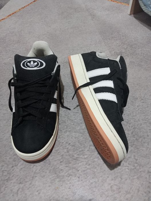 Продам кроссовки 42/43 размер