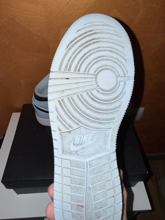 Air Jordan 1 Mid Ice Blue