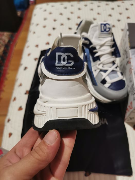 Продам детские кроссовки