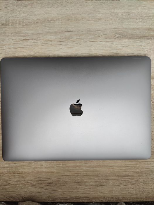 Apple Macbook Pro 2017 Retina i7