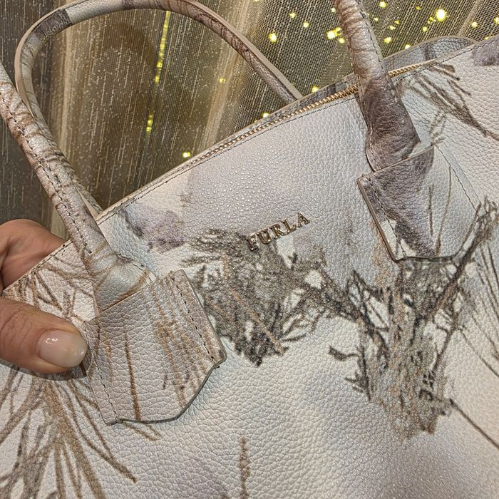 Furla - естествена кожа, голям размер