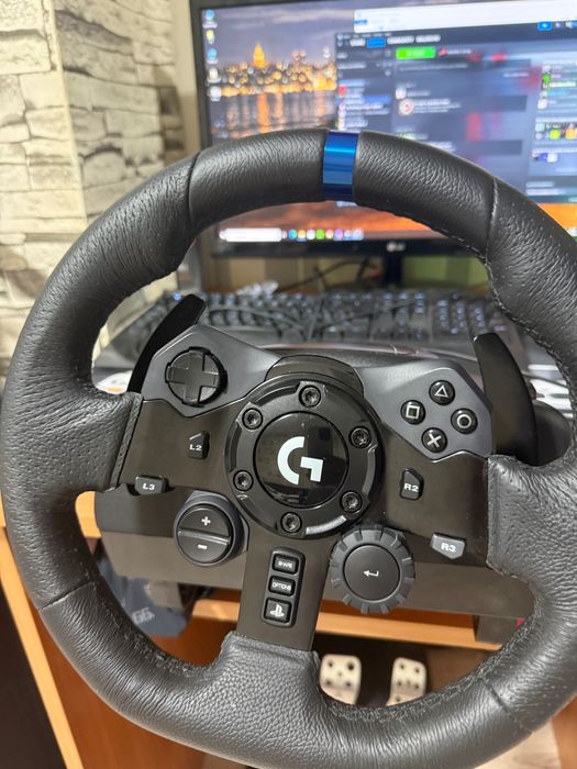 Logitech G923  + shifter