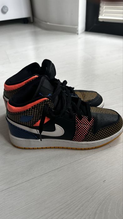 Nike Air Jordan Mid – 39 номер – отлично състояние