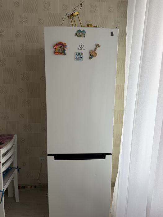Продается Холодильник