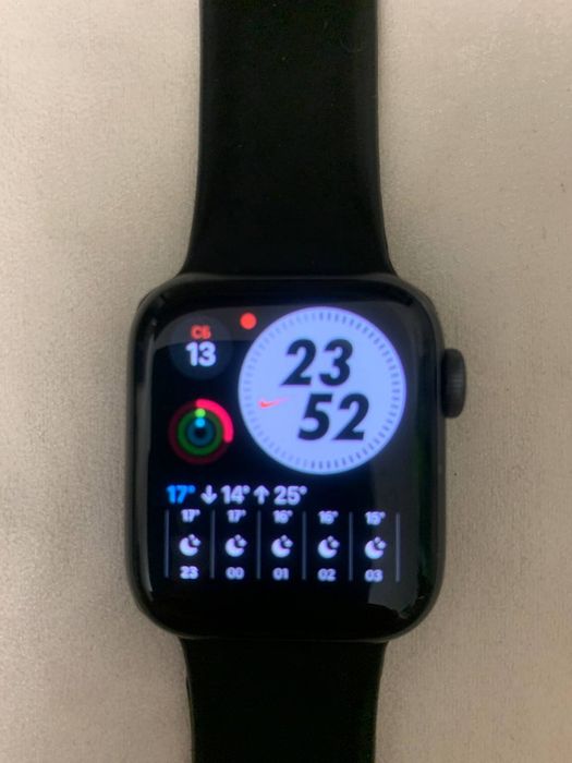 Apple Watch Series 6 40 мм