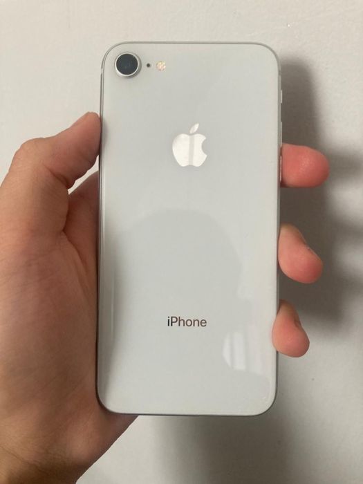 Iphone 8 , 64gb white