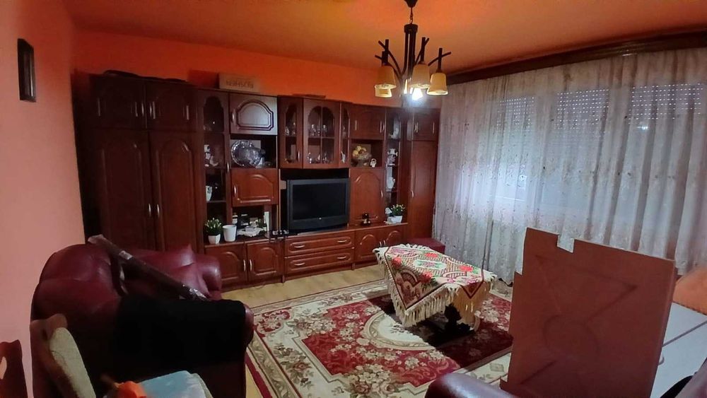 Apartament cu 2 camera - Deda