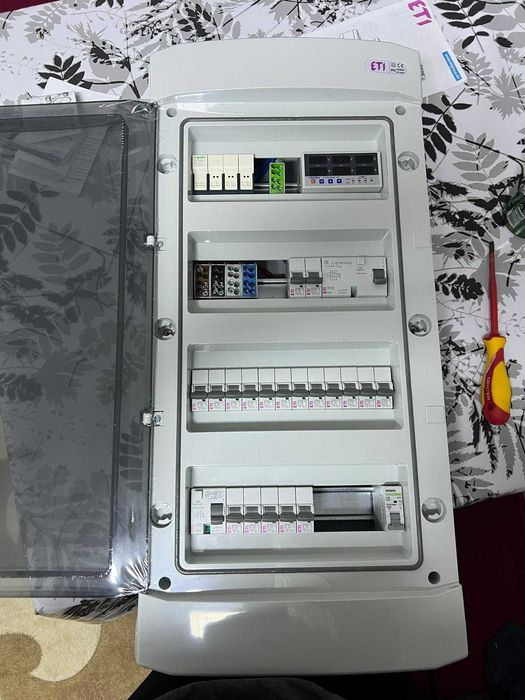 Electrician - Servicii profesionale